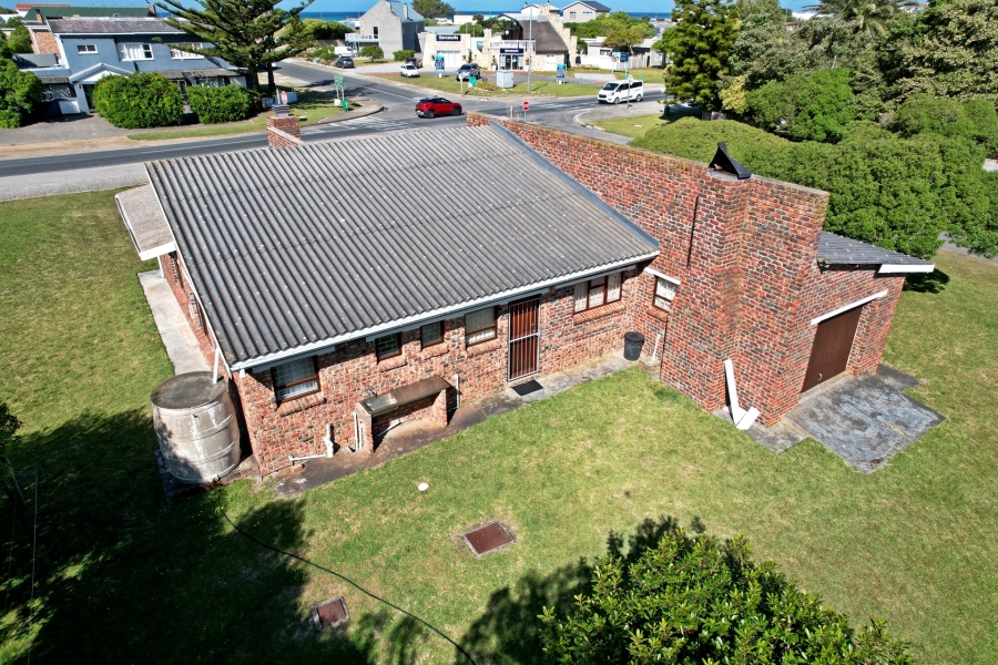 4 Bedroom Property for Sale in Struisbaai Western Cape